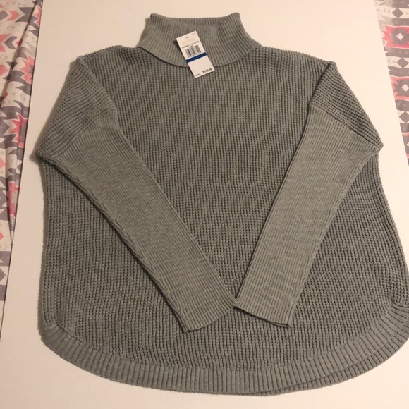 Michael Kors Pearl Heather Turtleneck - Picture 3 of 11